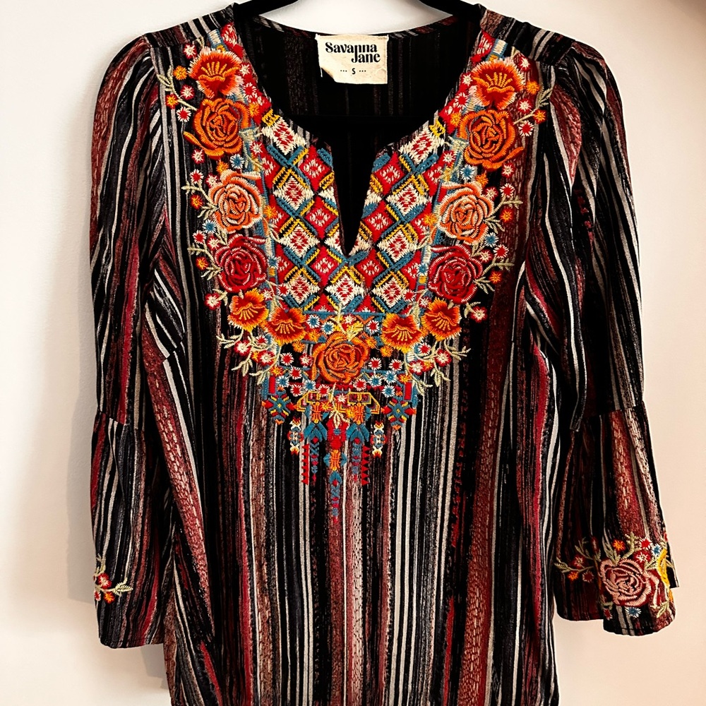 Savanna Jane size small blouse